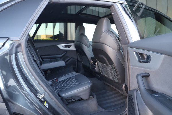Audi Q8 60 TFSI e quattro S Competition | 490PK | Achterasbesturing | Luchtvering | Head-up | Keyless-go | S-Stoelen | Matrix-led | Sfee