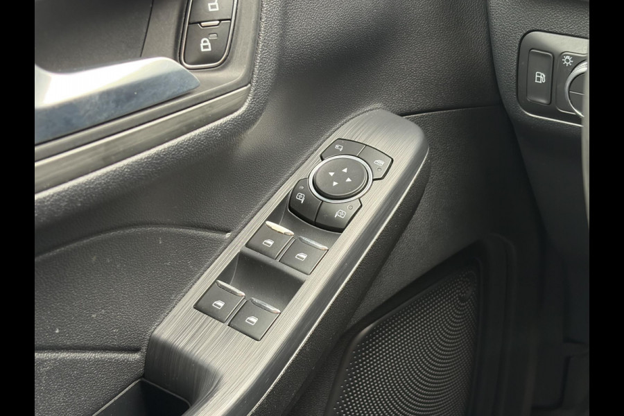 Ford Kuga 2.5 PHEV Titanium 225pk | Winterpack | Cruise Control | 1.500kg Trekgewicht