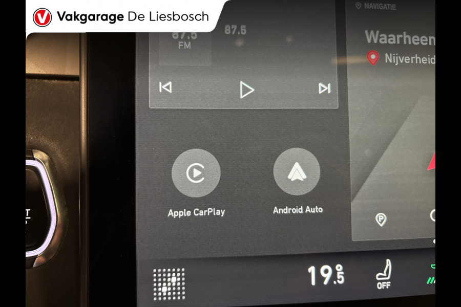 Lynk & Co 01 1.5 / pano / navi / camera / Infinity / memory / elec klep / Apple Android carplay