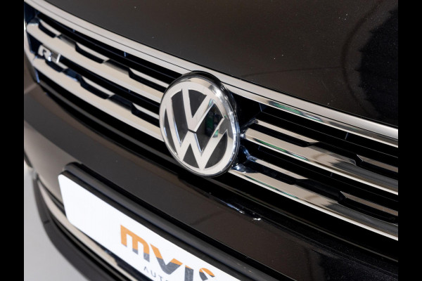 Volkswagen Tiguan 1.4 TSI 4Motion R-Line / 150pk / NL Auto / Panorama dak / Trekhaak / Rondomzicht camera / Leder /