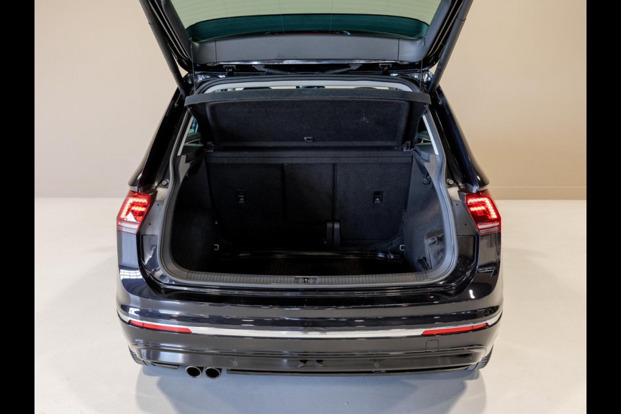Volkswagen Tiguan 1.4 TSI 4Motion R-Line / 150pk / NL Auto / Panorama dak / Trekhaak / Rondomzicht camera / Leder /
