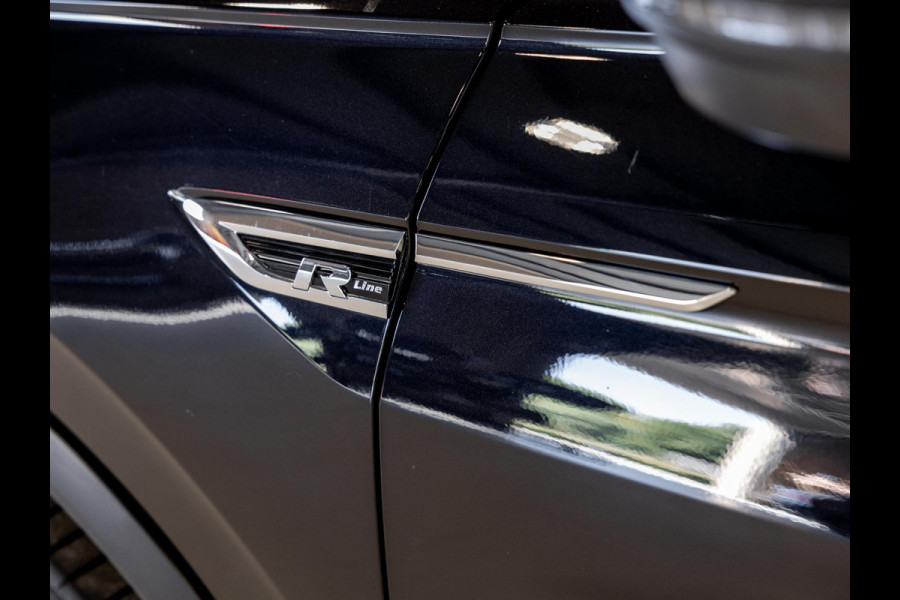 Volkswagen Tiguan 1.4 TSI 4Motion R-Line / 150pk / NL Auto / Panorama dak / Trekhaak / Rondomzicht camera / Leder /