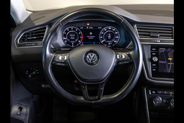Volkswagen Tiguan 1.4 TSI 4Motion R-Line / 150pk / NL Auto / Panorama dak / Trekhaak / Rondomzicht camera / Leder /