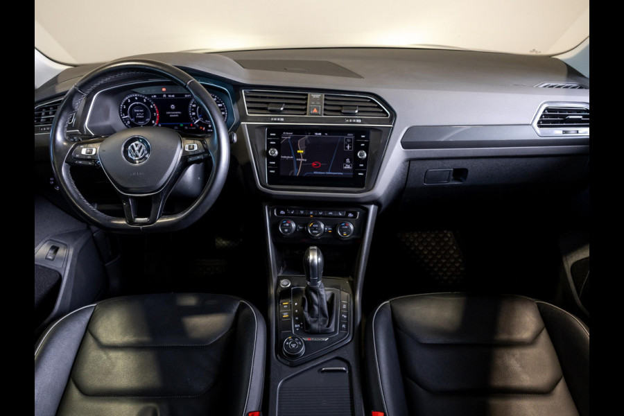 Volkswagen Tiguan 1.4 TSI 4Motion R-Line / 150pk / NL Auto / Panorama dak / Trekhaak / Rondomzicht camera / Leder /
