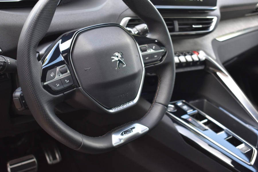 Peugeot 5008 1.2 GT 7-persoons Pano Automaat Navi