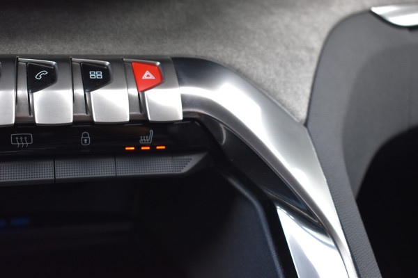 Peugeot 5008 1.2 GT 7-persoons Pano Automaat Navi