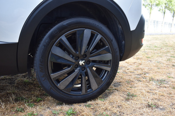 Peugeot 5008 1.2 GT 7-persoons Pano Automaat Navi