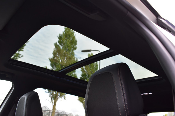 Peugeot 5008 1.2 GT 7-persoons Pano Automaat Navi