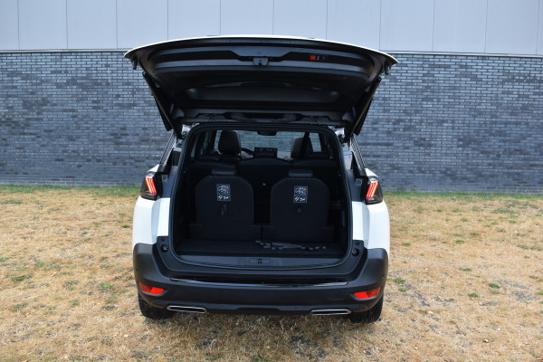 Peugeot 5008 1.2 GT 7-persoons Pano Automaat Navi