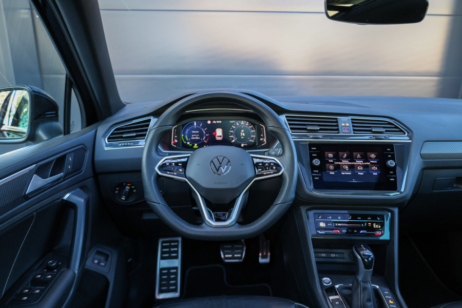 Volkswagen Tiguan 1.4 TSI eHybrid R-Line Business | BTW | 2X MEMORY | LEDER | 360 | IQ-LIGHT | STOEL&STUURVERW | KEYLESS |