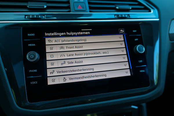 Volkswagen Tiguan 1.4 TSI eHybrid R-Line Business | BTW | 2X MEMORY | LEDER | 360 | IQ-LIGHT | STOEL&STUURVERW | KEYLESS |
