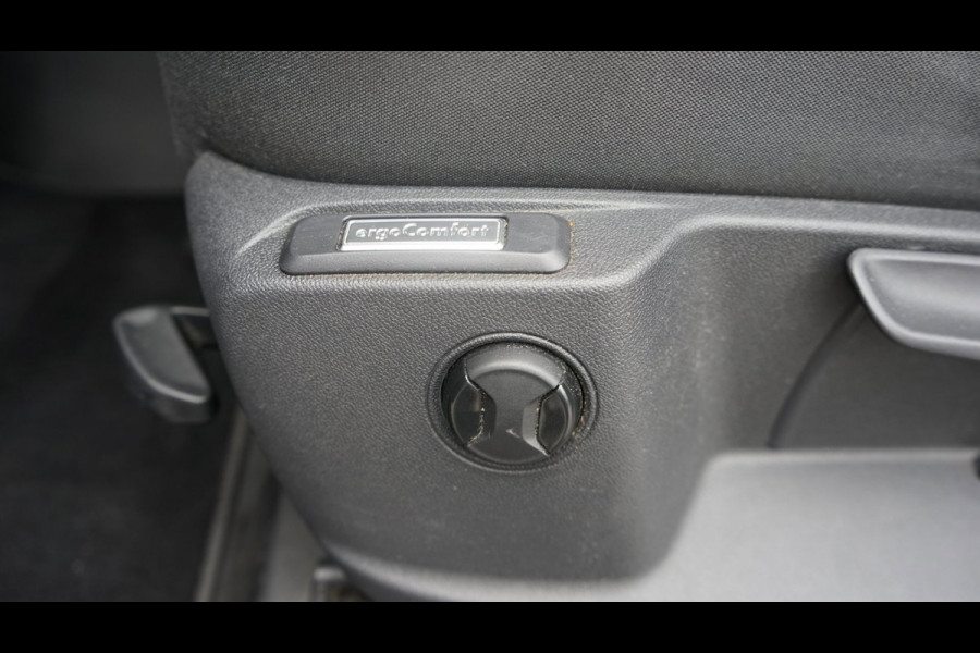 Volkswagen Caddy 1.5 eTSI MAXTON DESIGN AUTOMAAT|BENZINE|CAMERA|CARPLAY|CRUISE|NAVIGATIE|PDC|STANDKACHEL|STOELVERWARMING|TREKHAAK