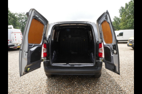 Peugeot e-Partner 136KW L1 50KWH Accu 98% Airco Auto verkeerd in staat van nieuw