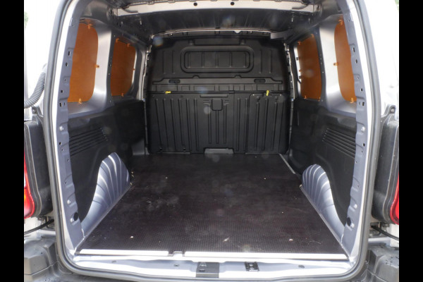Peugeot e-Partner 136KW L1 50KWH Accu 98% Airco Auto verkeerd in staat van nieuw