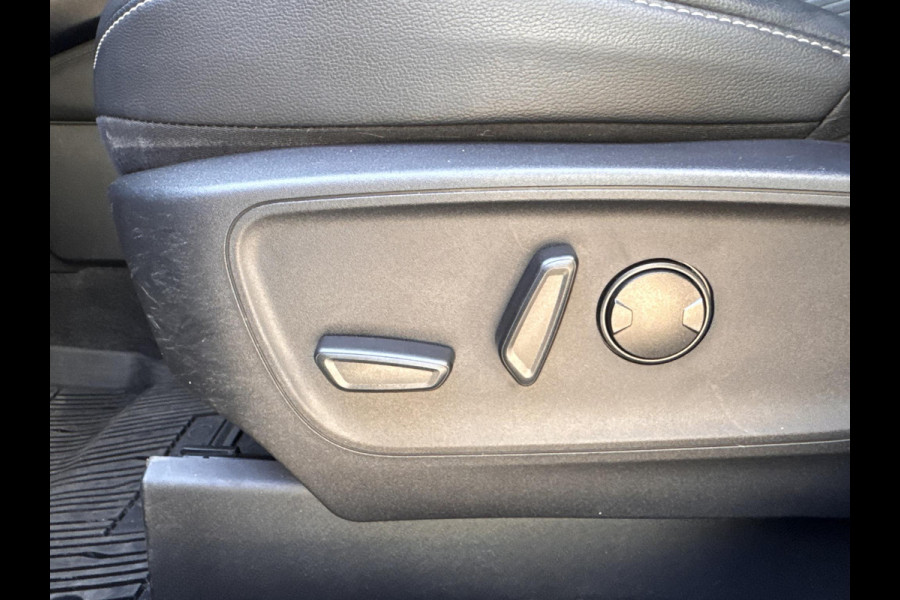 Ford Kuga 2.5 PHEV Titanium | SOH: 92,5% | Winter Pack | B&O | Technology Pack | Leder-Stof | HUD | Adaptive CC | Navi | 360-Camera |