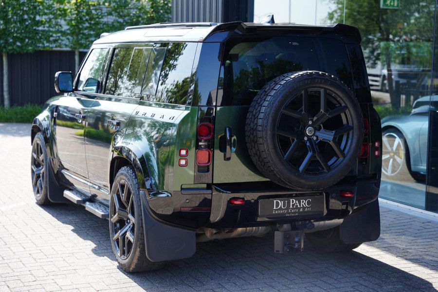 Land Rover Defender 110 / FULL URBAN PACK / Meridian / Panoramadak