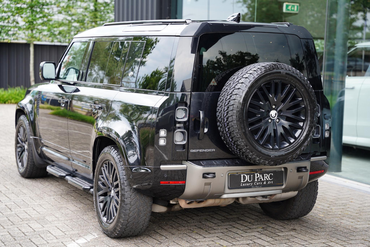 Land Rover Defender 110 3.0 D250 110 HSE GERESERVEERD