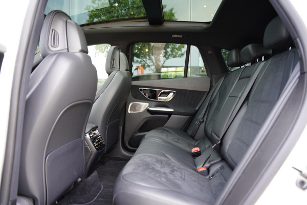Mercedes-Benz EQE 500 4Matic AMG Line 91 kWh / Nw. Pr. 142K / Panoramadak / Burmester