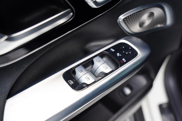 Mercedes-Benz EQE 500 4Matic AMG Line 91 kWh / Nw. Pr. 142K / Panoramadak / Burmester