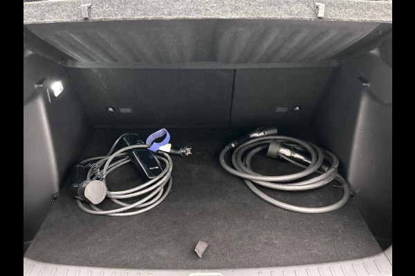 BYD ATTO 3 BYD ATTO 3 Design 60 kWh |*55 STUKS* | 204 PK | Pano/dak | Adapt/Cruise/Control | Leder/Beige/Blauw | 360/Camera