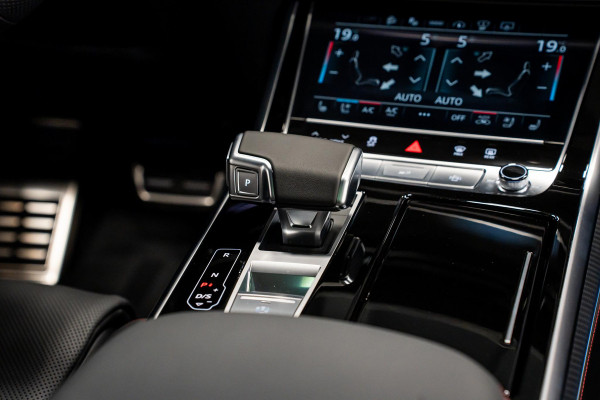 Audi Q8 60 TFSI e quattro Pro Line S Competition *Bang & Olufsen Advanced / AWD-besturing / Panorama / Stoelventilatie + massage / Soft-Close / HUD*