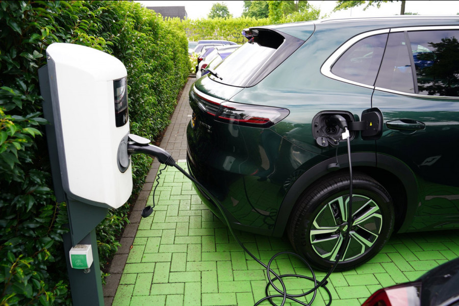 GEELY Starray EM-i 1.5 PHEV Pro|Prijs rijklaar incl 8 Jaar fabrieksgarantie|Nieuw Navi Blindspot 360 Camera Leder Verw stoelen/st.
