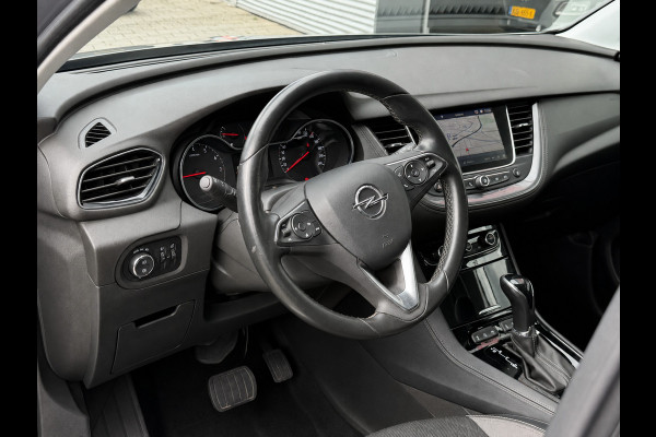 Opel Grandland X 1.2 Turbo Innovation - AUTOMAAT I Navigatie / Apple CarPlay I Airco I LED I PDC I Sport velgen I
