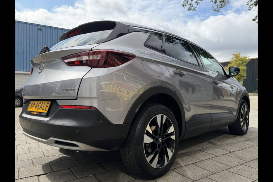 Opel Grandland X 1.2 Turbo Innovation - AUTOMAAT I Navigatie / Apple CarPlay I Airco I LED I PDC I Sport velgen I