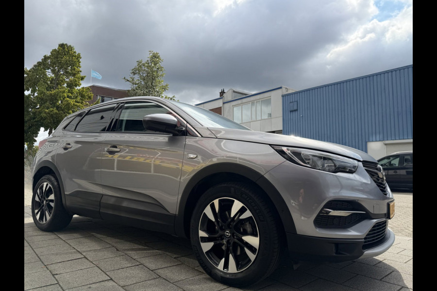Opel Grandland X 1.2 Turbo Innovation - AUTOMAAT I Navigatie / Apple CarPlay I Airco I LED I PDC I Sport velgen I