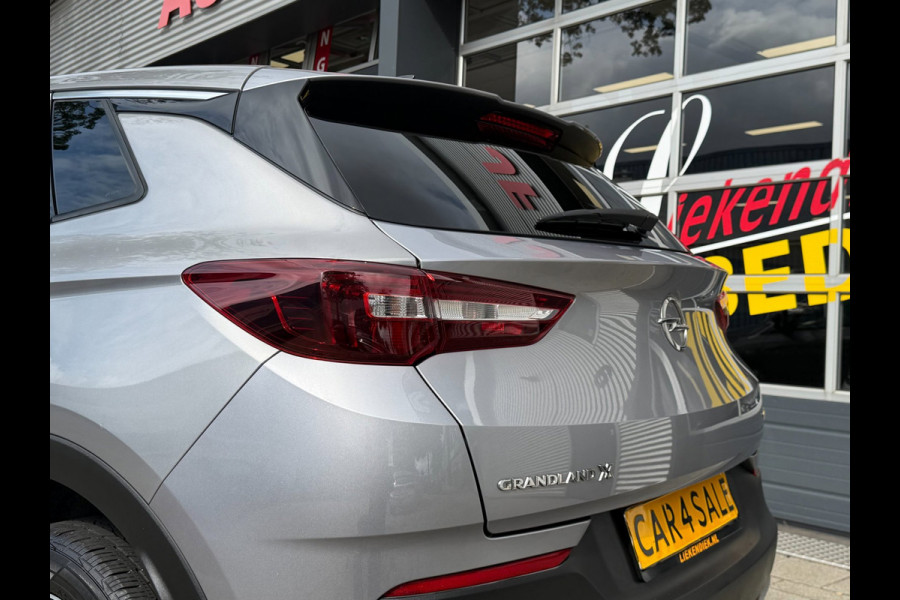 Opel Grandland X 1.2 Turbo Innovation - AUTOMAAT I Navigatie / Apple CarPlay I Airco I LED I PDC I Sport velgen I