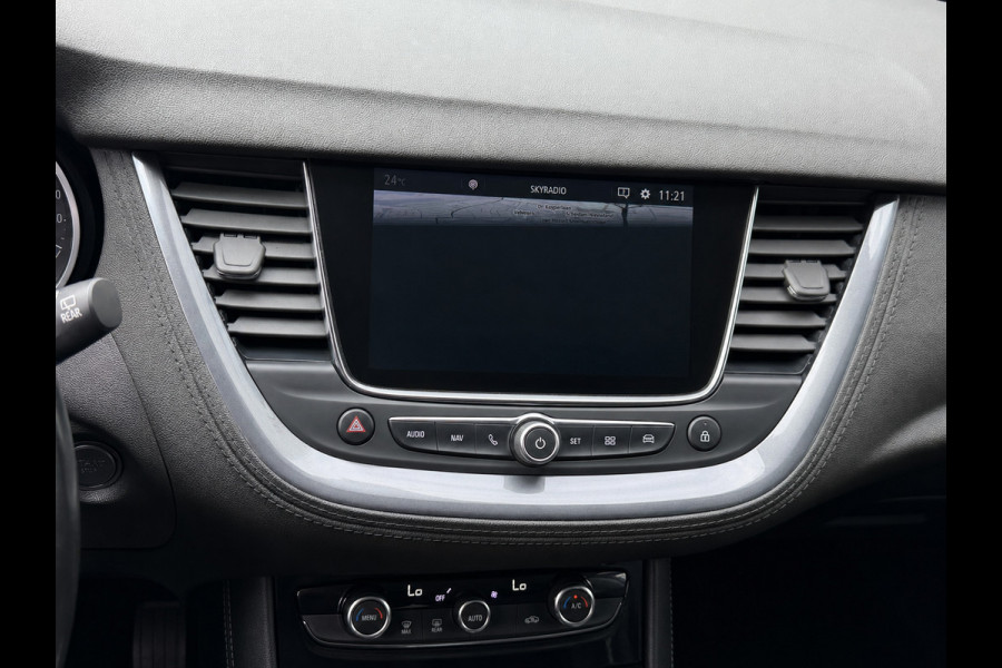 Opel Grandland X 1.2 Turbo Innovation - AUTOMAAT I Navigatie / Apple CarPlay I Airco I LED I PDC I Sport velgen I