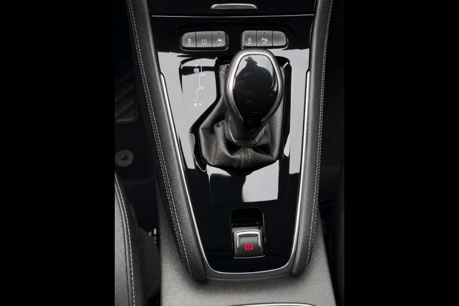 Opel Grandland X 1.2 Turbo Innovation - AUTOMAAT I Navigatie / Apple CarPlay I Airco I LED I PDC I Sport velgen I