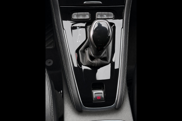 Opel Grandland X 1.2 Turbo Innovation - AUTOMAAT I Navigatie / Apple CarPlay I Airco I LED I PDC I Sport velgen I