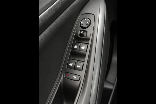 Opel Grandland X 1.2 Turbo Innovation - AUTOMAAT I Navigatie / Apple CarPlay I Airco I LED I PDC I Sport velgen I