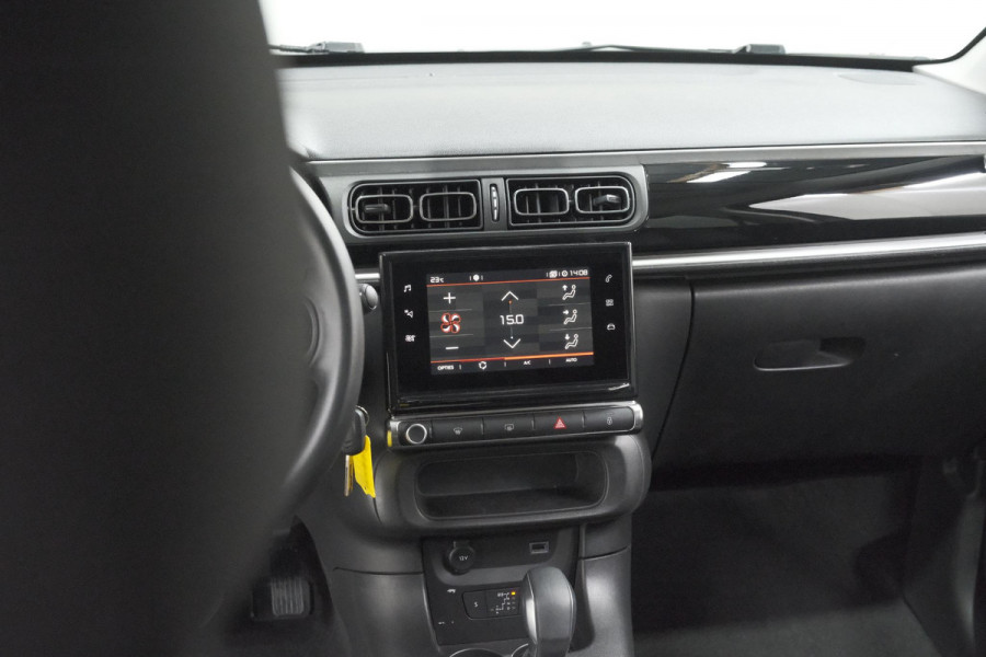 Citroën C3 PureTech 110 EAT6 Business | Trekhaak | Camera | Dodehoekdetectie | Navigatie | Climate Control
