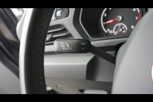 Volkswagen Caddy 1.5 eTSI MAXTON DESIGN AUTOMAAT|BENZINE|CAMERA|CARPLAY|CRUISE|NAVIGATIE|PDC|STANDKACHEL|STOELVERWARMING|TREKHAAK