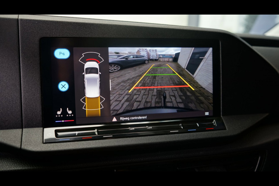 Volkswagen Caddy 1.5 eTSI MAXTON DESIGN AUTOMAAT|BENZINE|CAMERA|CARPLAY|CRUISE|NAVIGATIE|PDC|STANDKACHEL|STOELVERWARMING|TREKHAAK