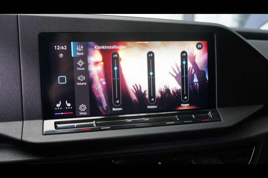 Volkswagen Caddy 1.5 eTSI MAXTON DESIGN AUTOMAAT|BENZINE|CAMERA|CARPLAY|CRUISE|NAVIGATIE|PDC|STANDKACHEL|STOELVERWARMING|TREKHAAK