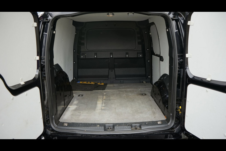 Volkswagen Caddy 1.5 eTSI MAXTON DESIGN AUTOMAAT|BENZINE|CAMERA|CARPLAY|CRUISE|NAVIGATIE|PDC|STANDKACHEL|STOELVERWARMING|TREKHAAK
