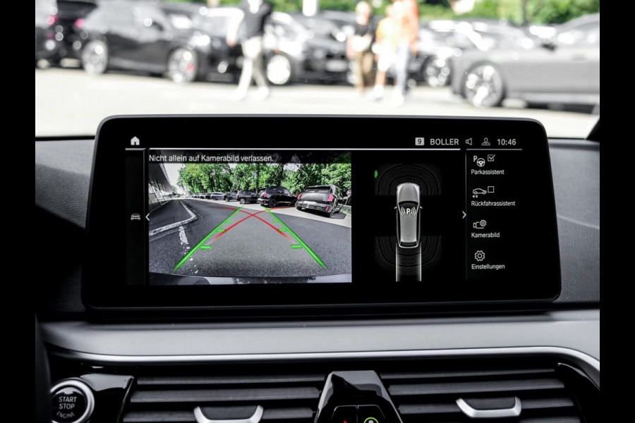 BMW 5 Serie Touring 530e ** LASER, NAVI+, DAKOTA LEDER, PANORAMA, HuD, KEYLESS, MEM, 38.5k onder NP ** 1e EIG - UNFALLFREI - BMW GAR ** ** INFORMEER OOK NAAR ONZE AANTREKKELIJKE FINANCIAL-LEASE TARIEVEN **