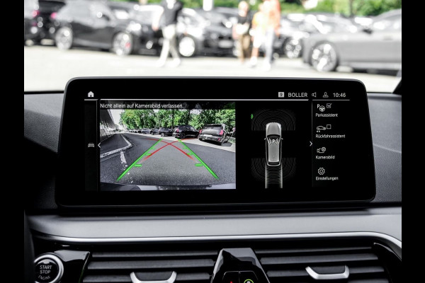 BMW 5 Serie Touring 530e ** LASER, NAVI+, DAKOTA LEDER, PANORAMA, HuD, KEYLESS, MEM, 38.5k onder NP ** 1e EIG - UNFALLFREI - BMW GAR ** ** INFORMEER OOK NAAR ONZE AANTREKKELIJKE FINANCIAL-LEASE TARIEVEN **