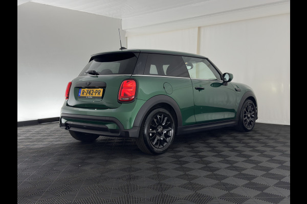 MINI 3-deurs 1.5 One Business Edition (INCL.BTW) Aut. *LEATHER-FABRIC | FULL-LED | NAVI-FULLMAP | SPORT-SEATS | AMBIENT-LIGHT | DIGI-COCKPIT | PRIVACY-GLASS | DAB+ | ECC | PDC | CRUISE | 16''ALU*