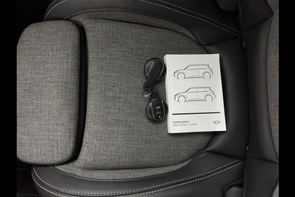 MINI 3-deurs 1.5 One Business Edition (INCL.BTW) Aut. *LEATHER-FABRIC | FULL-LED | NAVI-FULLMAP | SPORT-SEATS | AMBIENT-LIGHT | DIGI-COCKPIT | PRIVACY-GLASS | DAB+ | ECC | PDC | CRUISE | 16''ALU*