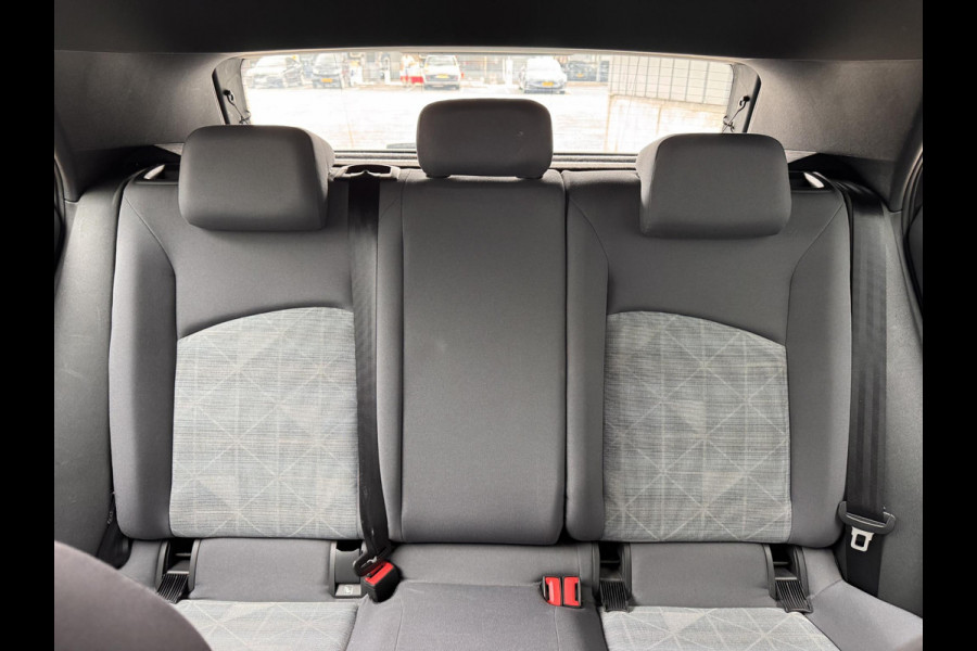 Volkswagen ID.3 Life 58 kWh | SOH: 95,1% | LED | 18"LM | Adaptive CC | Navi | Climate | Stoelverwarming |