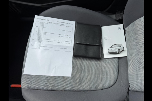 Volkswagen ID.3 Life 58 kWh | SOH: 95,1% | LED | 18"LM | Adaptive CC | Navi | Climate | Stoelverwarming |