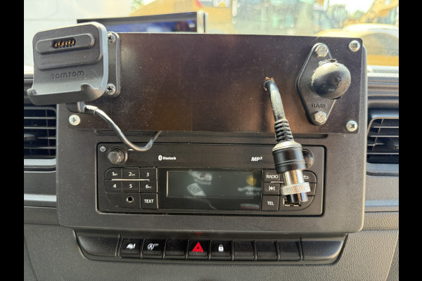 Renault Master Plancher T35 2.3 DCI 150PK Lowliner Bakwagen Airco Cruise Control Camera Foodtruck Meubelbak Paardenwagen
