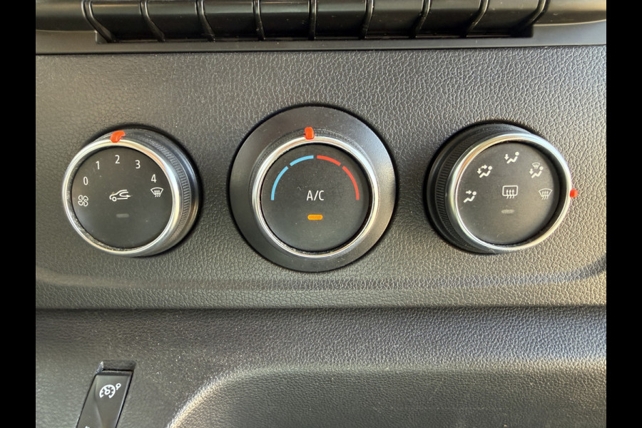 Renault Master Plancher T35 2.3 DCI 150PK Lowliner Bakwagen Airco Cruise Control Camera Foodtruck Meubelbak Paardenwagen