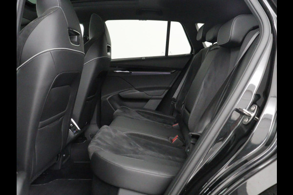 Škoda Enyaq iV 80 Business Edition | SOH 93,6% | Panoramadak | Leder/alcantara | Memory | Stuur/stoel verwarming | Adaptive cruise | Carplay | Sfeerverlichting | Camera | Park assist | Trekhaak