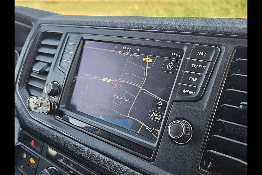 Volkswagen Crafter 30 2.0 TDI L3H2 Highline Cruise control, Airco, Pdc, Carplay, Navi, Camera, Stoelverwarming, DSG autom, Trekhaak