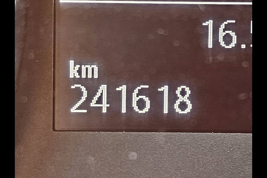 Volkswagen Crafter 30 2.0 TDI L3H2 Highline Cruise control, Airco, Pdc, Carplay, Navi, Camera, Stoelverwarming, DSG autom, Trekhaak